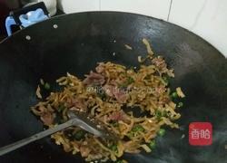 豆干榨菜炒肉的做法图解4
