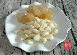 马蹄桂圆莲子羹的做法图解2