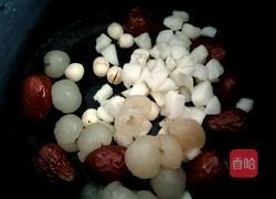 马蹄桂圆莲子羹的做法图解4