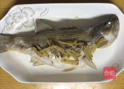 清蒸鲈鱼的做法图解5