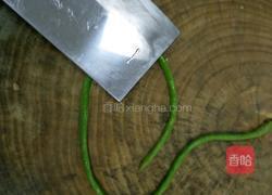 豇豆煎酿肉的做法图解2