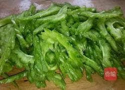 豆豉苦瓜的做法图解3