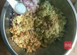 蒸饺……鸡蛋西葫芦洋葱馅的做法图解8