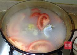 西红柿土豆骨汤的做法图解4