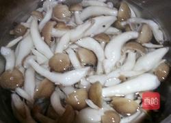 蟹黄焗蘑菇的做法图解1