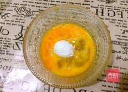 酥皮鹌鹑蛋的做法图解5