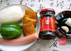 辣炒莲藕豆干丁的做法图解1