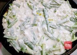 咸蛋白韭菜饼的做法图解6