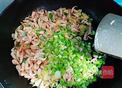 葱爆小河虾的做法图解5