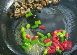 大蒜辣椒炒腊鸭的做法图解8