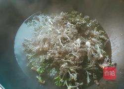 拌白蒿的做法图解3