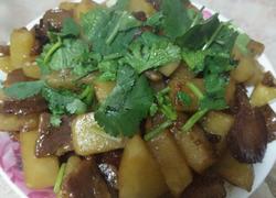 腊肉闷土豆
