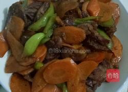 胡萝卜炒香肠的做法图解4