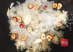 银耳百合汤的做法图解6