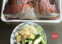 鯛鱼头汤的做法图解1