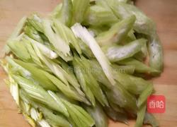 腊肉炒芹菜的做法图解3