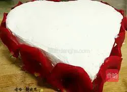 玫瑰花爱心蛋糕的做法图解14