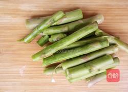 鸡蛋芦笋茎的做法图解3