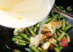 鸡蛋芦笋茎的做法图解8