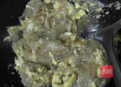 粉皮炒鸡蛋的做法图解5