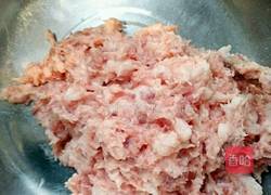莲菜猪肉饺子馅的做法图解3