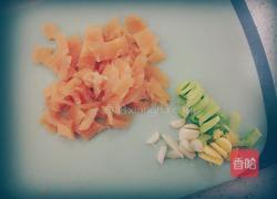 鸡肉西兰花的做法图解2