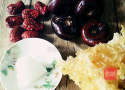 银耳荸荠汤的做法图解1