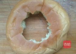 奶包煎蛋的做法图解2