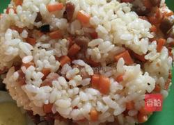 胡萝卜肉丁饭的做法图解1