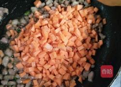 胡萝卜肉丁饭的做法图解6