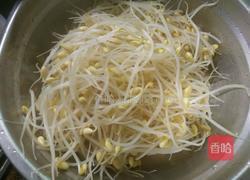 凉拌黄豆芽的做法图解3