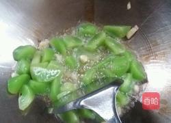 莴笋炒红椒的做法图解3