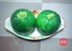 金瓜酿肉末的做法图解1