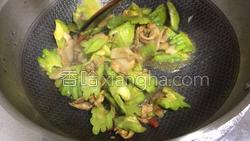 苦瓜炒肉的做法图解18