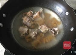 花胶虫草炖鸡汤的做法图解2