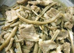 鲜茶树菇炒肉