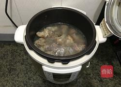 冬菇焖猪手的做法图解4