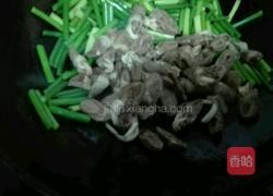 蒜苔炒鸡心的做法图解8