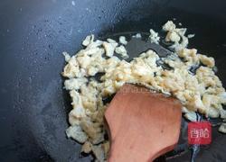虾仁蛋炒饭的做法图解3