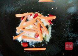 青瓜炒顺风的做法图解5