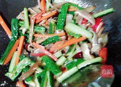 青瓜炒顺风的做法图解7