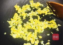 辣白菜炒饭的做法图解3