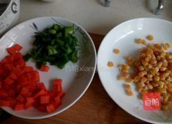 菠萝鸡肉炒饭的做法图解6