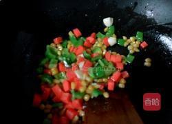 菠萝鸡肉炒饭的做法图解9