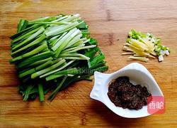 韭菜炒粉条的做法图解3