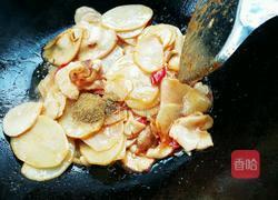 杏鲍菇焖土豆片的做法图解6