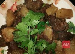 牛腩炖萝卜的做法图解3