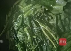 油拌菠菜的做法图解2