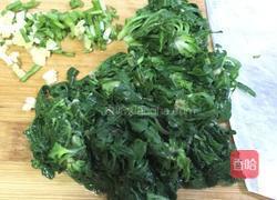 荠菜鲜贝汤的做法图解5