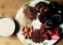 荸荠红枣粥的做法图解1